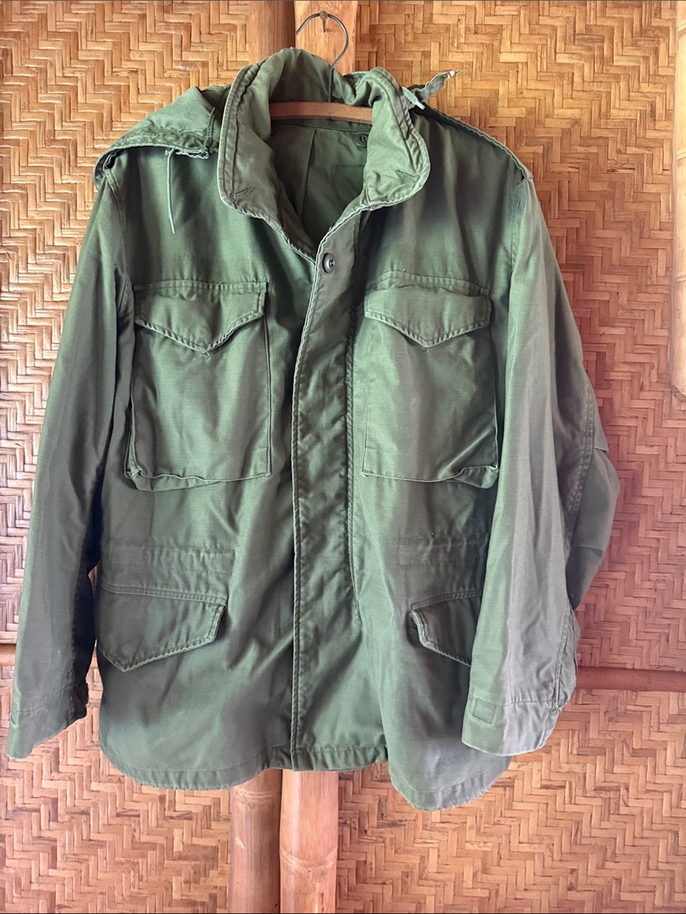 Vintage m65 Olive Green Military Field Jacket coat great condition w hood